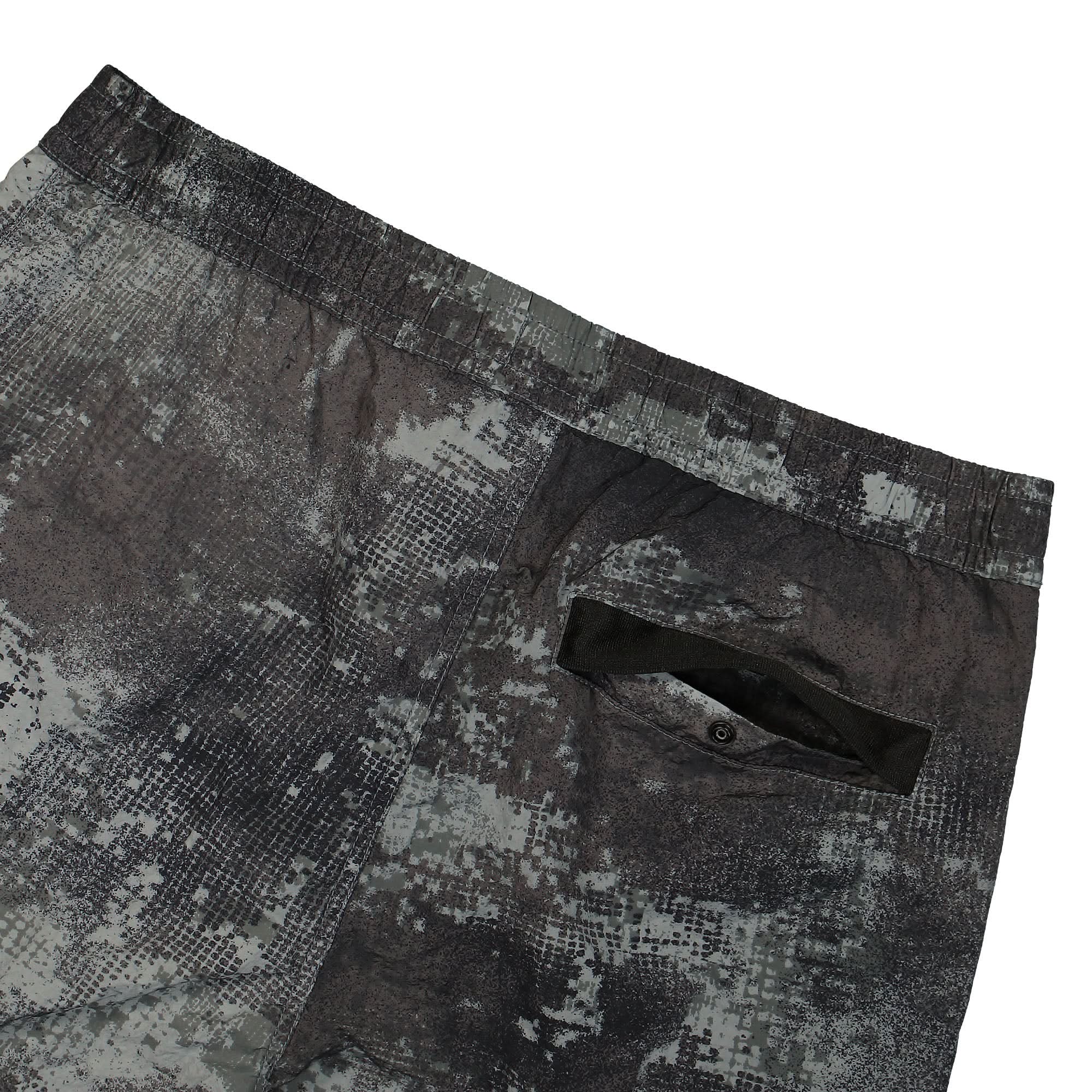 Comfort Bermuda Shorts - Image 5